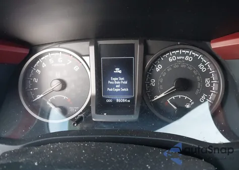 2016 Toyota Tacoma Trd Off Road z USA, uszkodzony, nr VIN 3TMCZ5AN4GM017479